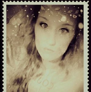 Meet your Posher, Renee